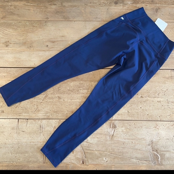 Fabletics pureluxe 7/8 size L NWOT - Picture 4 of 4